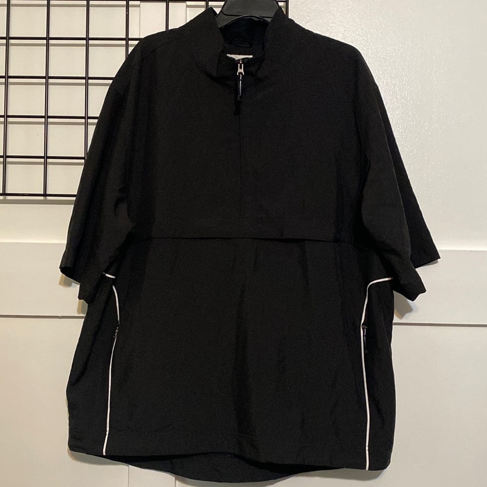 Cutter & Buck WindTec windbreaker with pockets